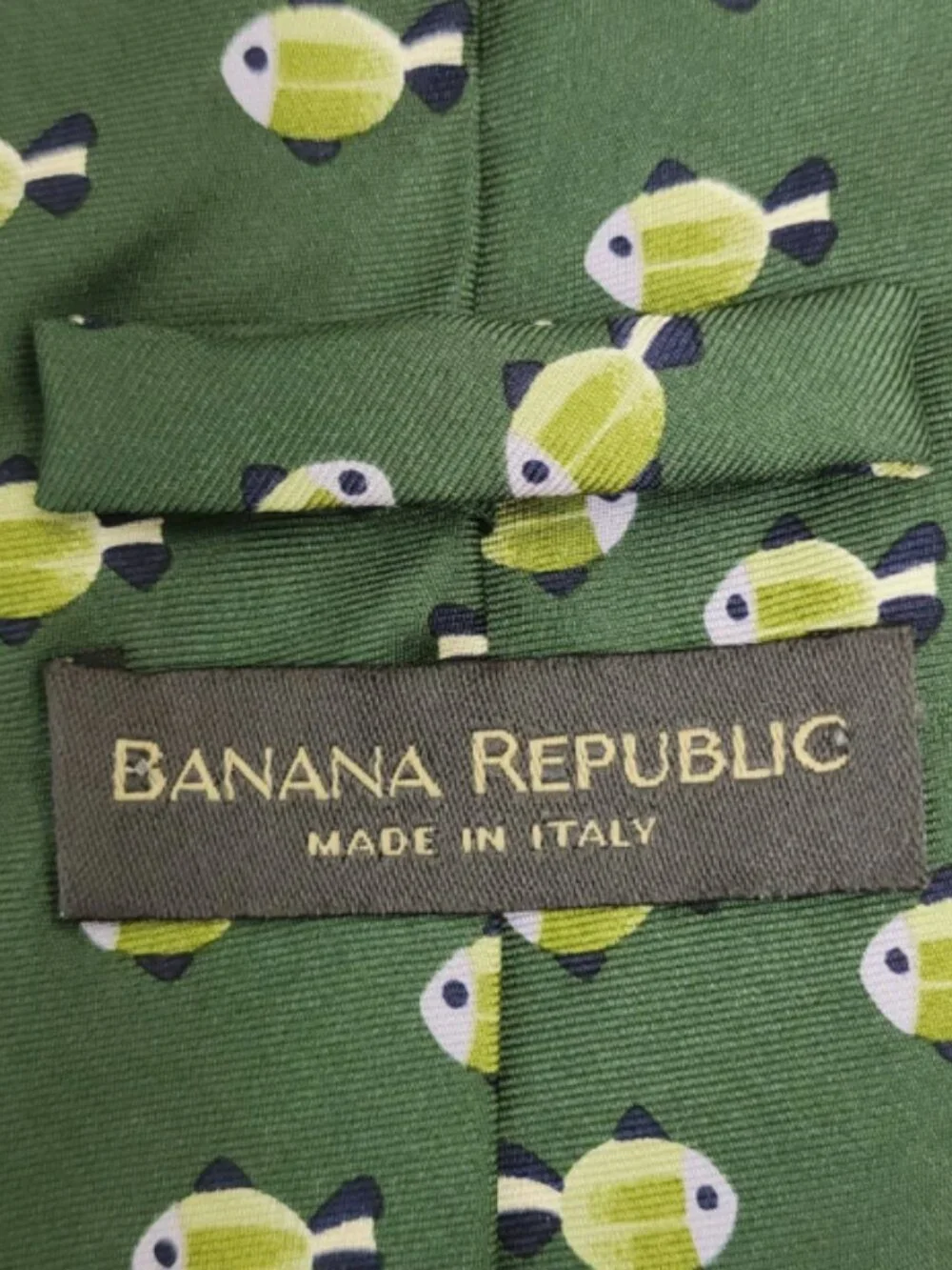 Banana Republic Men's Silk Tie Green Fish Pattern Italy Animal Print Necktie